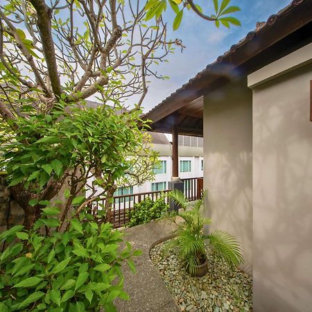 Mercure Kuta Lombok Exterior foto