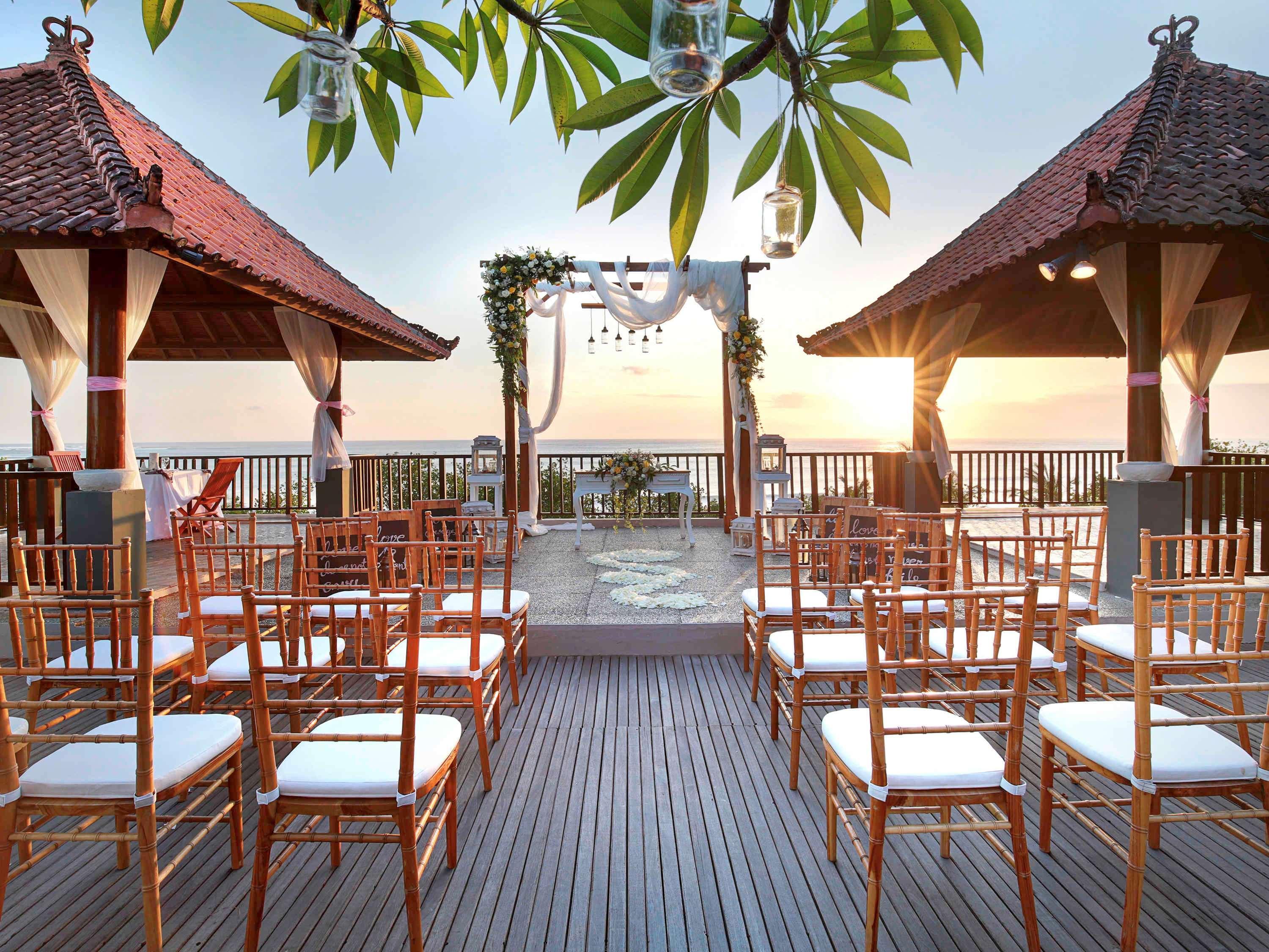 Mercure Kuta Lombok Exterior foto