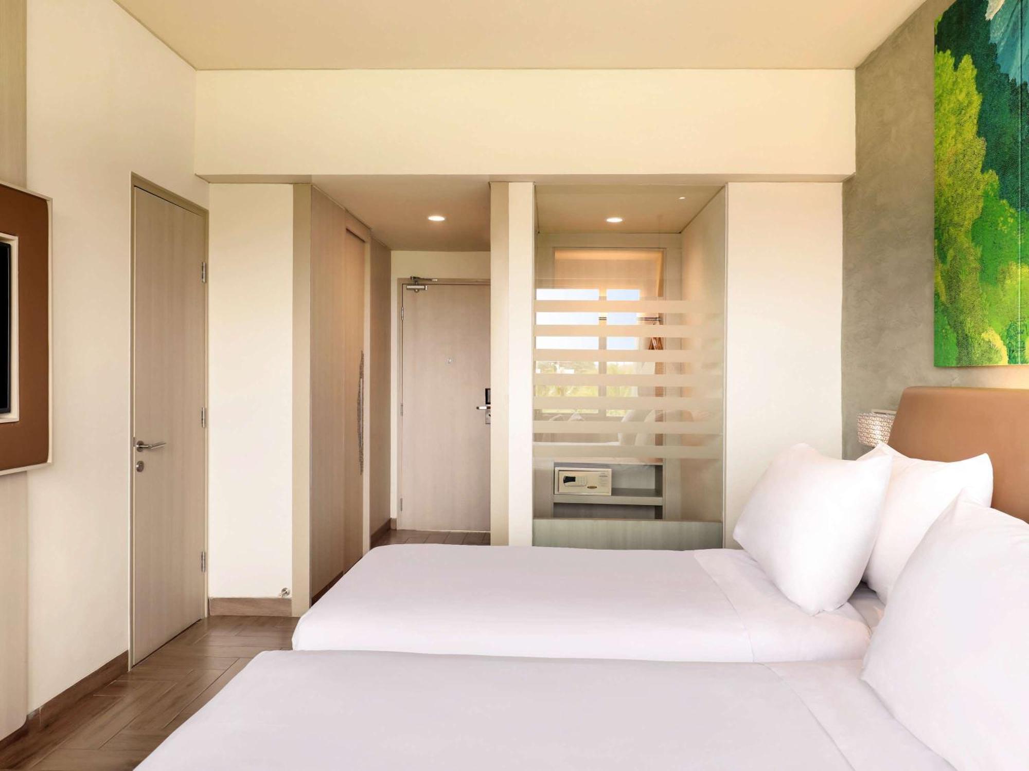 Mercure Kuta Lombok Exterior foto