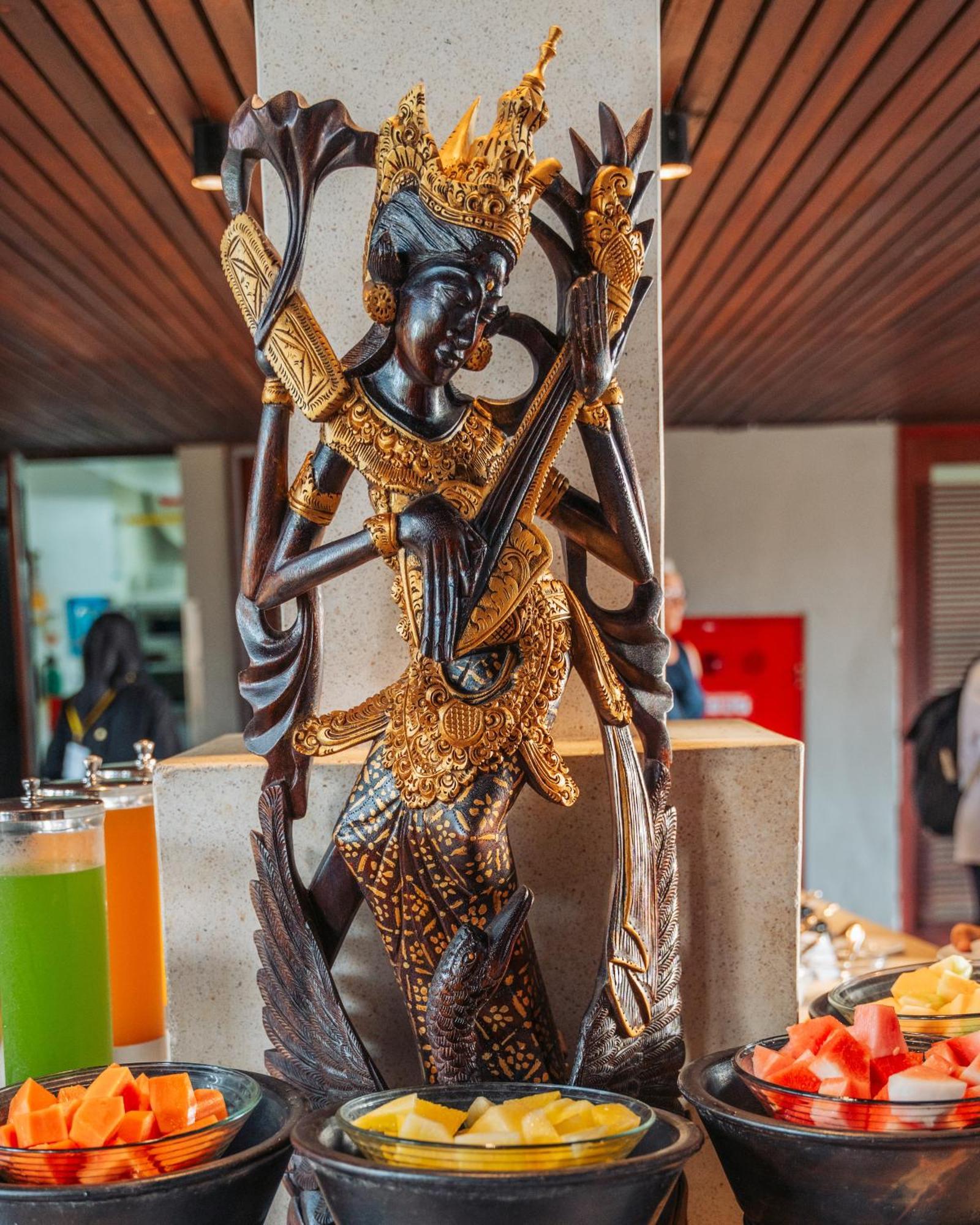 Mercure Kuta Lombok Exterior foto
